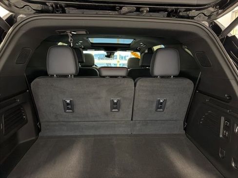 Used 2024 Chevrolet Traverse RS image 20