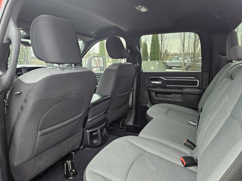 Used 2024 RAM 2500 Big Horn w/ Bed Utility Group image 19