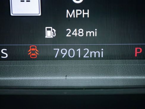 Used 2020 Chevrolet Silverado 2500 LTZ w/ LTZ Premium Package image 18