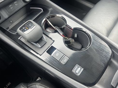 Certified 2026 Nissan Rogue SL FWD image 9