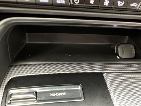 Certified 2025 MAZDA CX-70 Plug-In Hybrid w/ Premium Plus AWD/4WD image 25