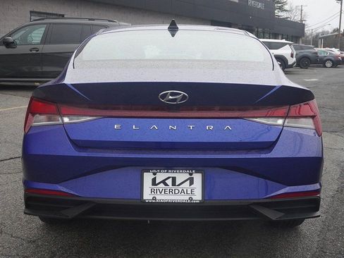 Used 2023 Hyundai Elantra SEL FWD image 10
