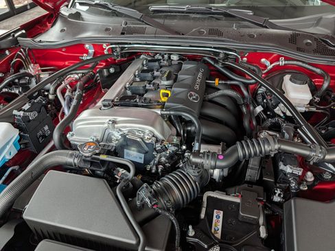 New 2026 MAZDA MX-5 Miata Club w/ Weather Package RWD image 25