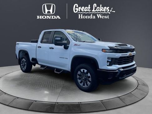 Used 2024 Chevrolet Silverado 2500 Custom w/ Custom Convenience Package AWD/4WD image 7