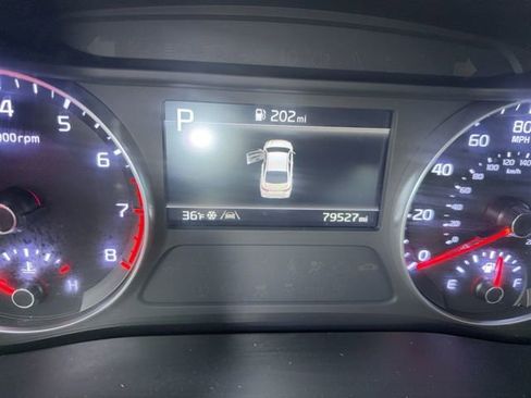 Used 2024 Kia Forte LXS image 13