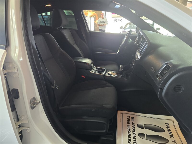 Used 2016 Dodge Charger R/T RWD image 13