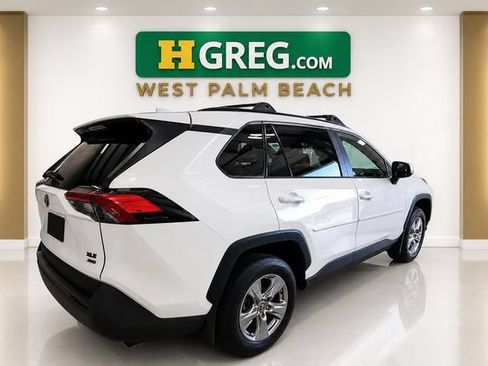 Used 2022 Toyota RAV4 XLE w/ Convenience Package AWD/4WD image 6