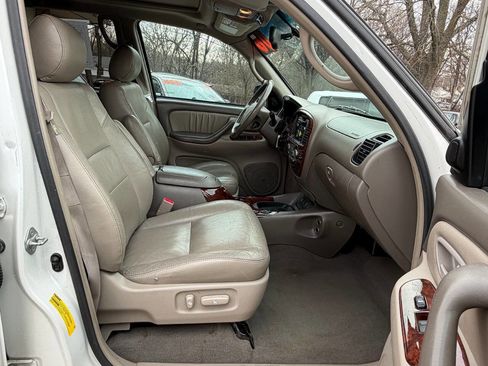 Used 2006 Toyota Sequoia Limited image 10