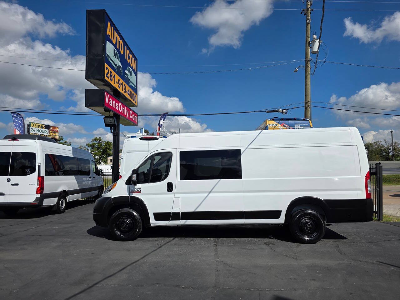 Used 2022 RAM ProMaster 3500 FWD image 4