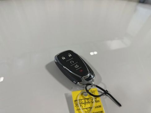 Used 2023 Chevrolet Malibu RS FWD image 36