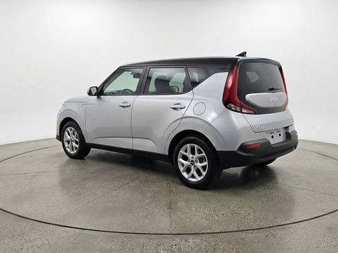 Used 2025 Kia Soul LX w/ LX Technology Package FWD image 6