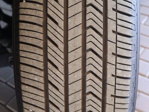 Used 2025 Toyota Tundra 4x4 CrewMax Hybrid image 7