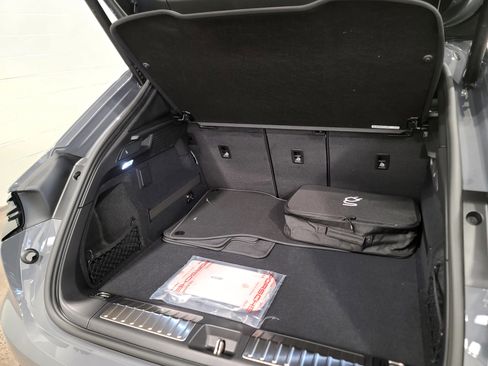 New 2026 Porsche Macan 4 Electric image 31