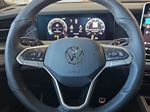 New 2026 Volkswagen Tiguan SE R-Line image 35