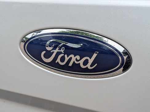 Used 2016 Ford F150 Lariat AWD/4WD image 10