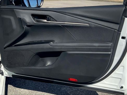 Used 2025 Toyota Camry SE image 22