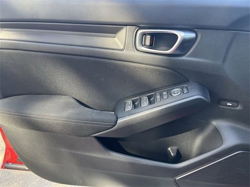 Used 2025 Honda Civic Sport image 26
