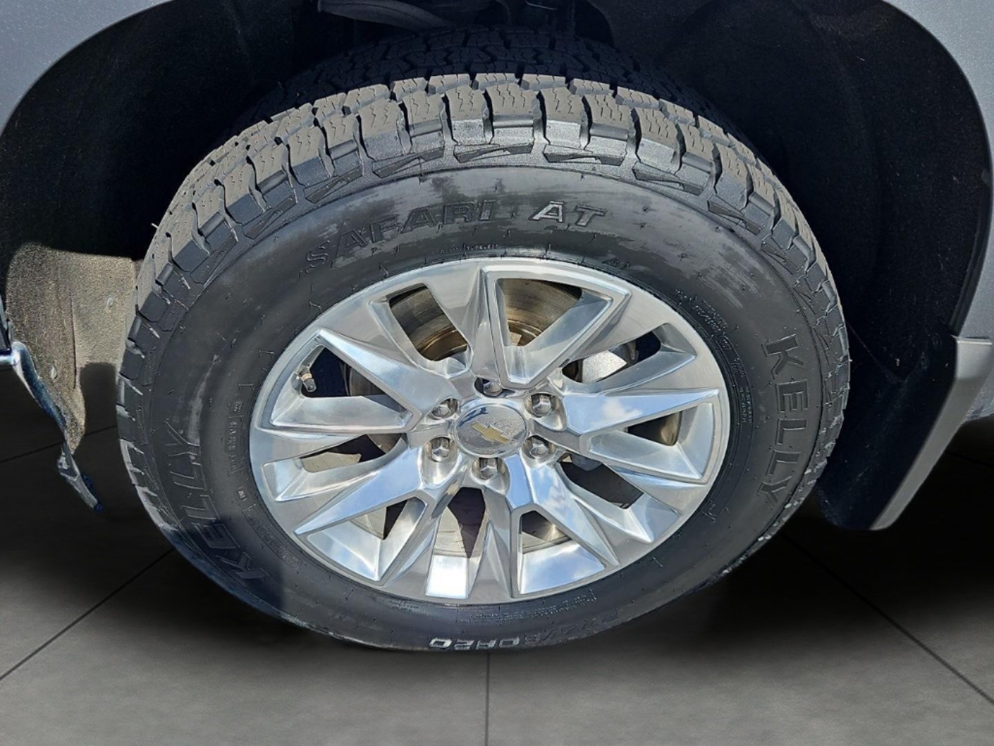 Used 2021 Chevrolet Silverado 1500 LTZ w/ LTZ Premium Package AWD/4WD image 12