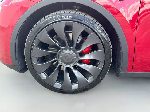 Used 2022 Tesla Model Y Performance AWD/4WD image 40