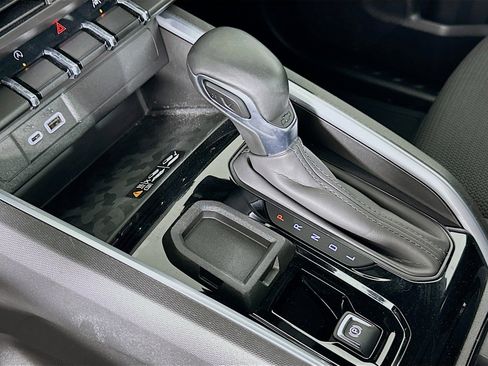 Used 2023 Chevrolet Colorado LT w/ LT Convenience Package II image 24