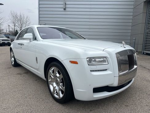 Used 2014 Rolls-Royce Ghost RWD image 16