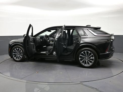 Used 2025 Cadillac Lyriq Sport w/ LPO, Floor Liner Package RWD image 34