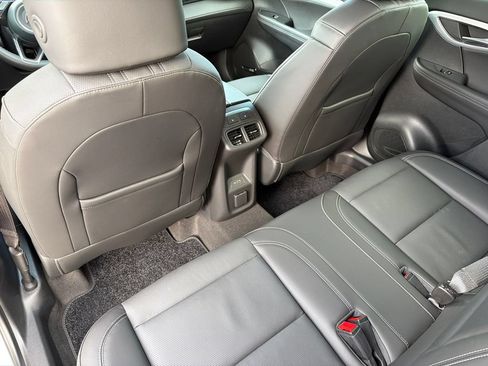 Used 2025 Buick Envision Avenir AWD/4WD image 14