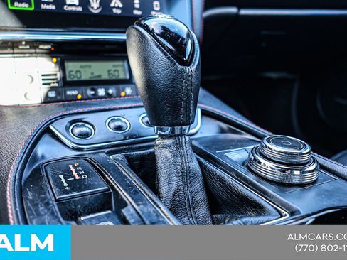 Used 2018 Maserati GranTurismo Sport RWD image 43
