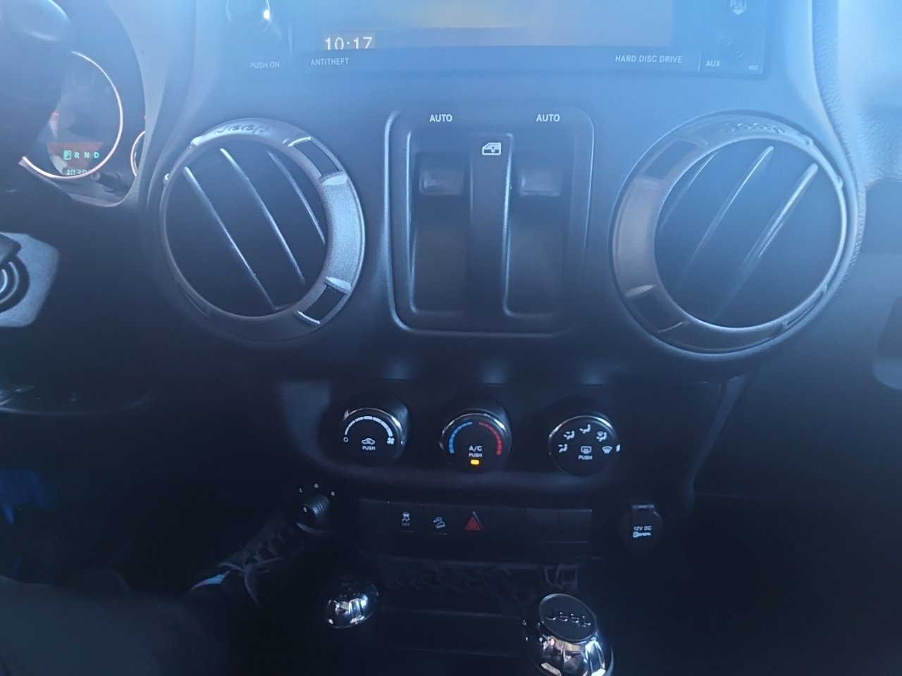 Used 2016 Jeep Wrangler Sport w/ Quick Order Package 24S AWD/4WD image 31