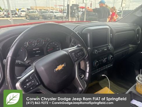 Used 2019 Chevrolet Silverado 1500 LT w/ All-Star Edition image 4