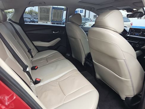 Used 2024 Honda Accord EX-L image 11