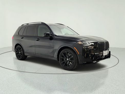 Used 2023 BMW X7 xDrive40i w/ Executive Package AWD/4WD image 3