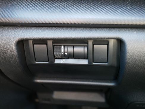 Used 2024 Subaru Crosstrek 2.0i Premium image 26