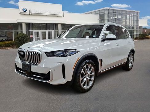 Certified 2024 BMW X5 xDrive40i w/ Premium Package AWD/4WD image 1