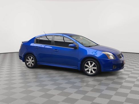 Used 2012 Nissan Sentra 2.0 SR w/ Special Edition Pkg FWD image 32