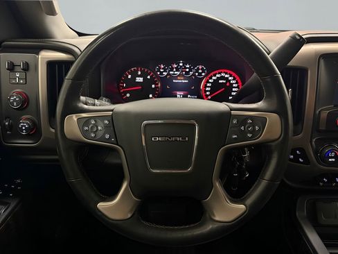 Used 2016 GMC Sierra 1500 Denali w/ Enhanced Driver Alert Package AWD/4WD image 19