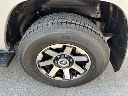 Used 2024 Toyota 4Runner TRD Off-Road Premium image 21