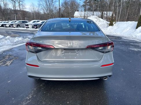 Used 2025 Honda Civic Sport image 4