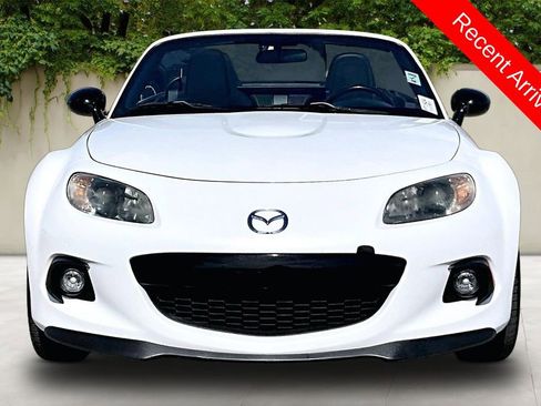 Used 2014 MAZDA MX-5 Miata Club image 2
