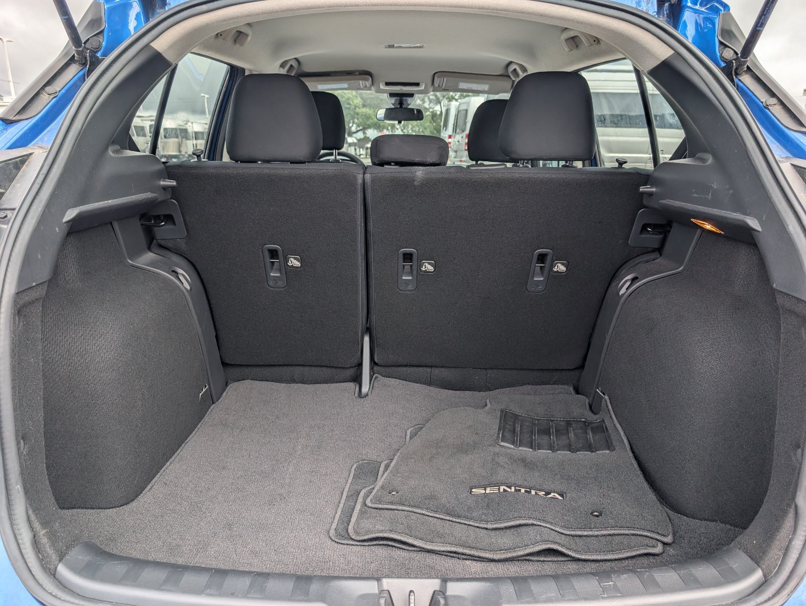 Used 2024 Nissan Kicks S FWD image 5