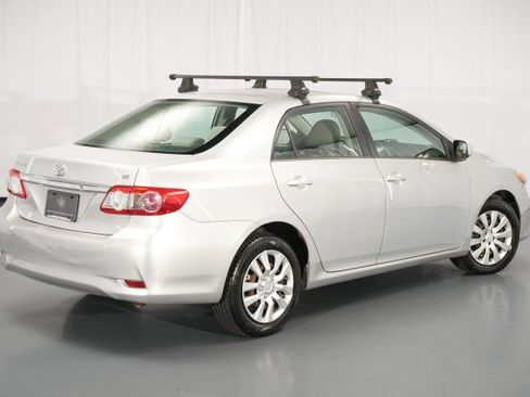 Used 2013 Toyota Corolla LE FWD image 14