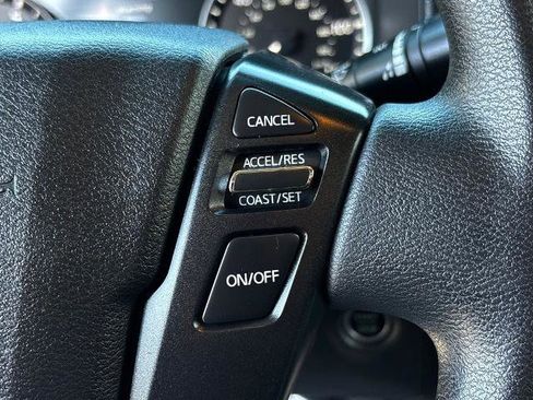 Certified 2024 Nissan Frontier SV RWD image 18