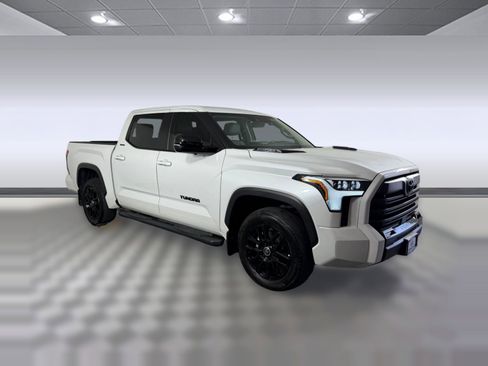 Used 2024 Toyota Tundra Limited image 7
