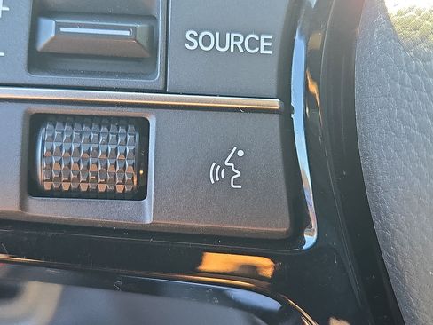 Certified 2025 Honda HR-V Sport image 27