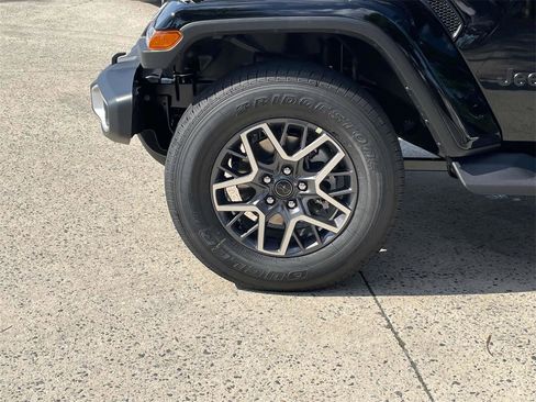 New 2025 Jeep Wrangler Sahara image 40