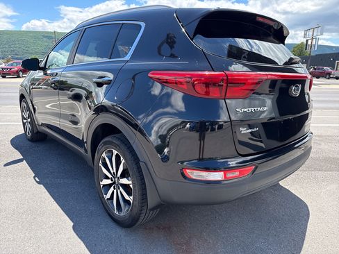 Used 2018 Kia Sportage EX AWD/4WD image 10