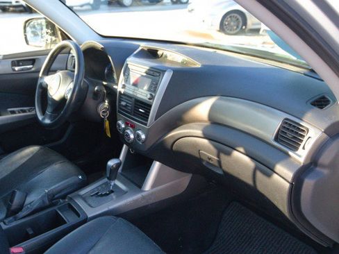 Used 2009 Subaru Forester 2.5X L.L. Bean image 26