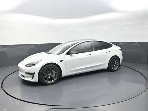 Used 2022 Tesla Model 3 Long Range AWD/4WD image 37