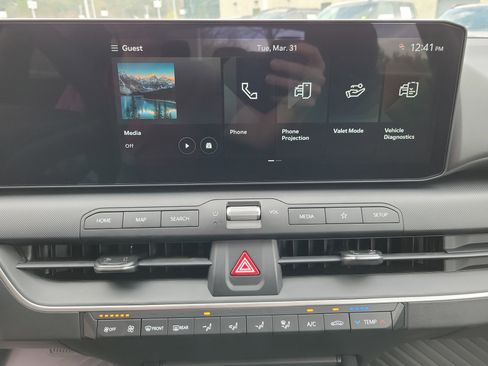 New 2026 Kia K4 LXS image 9