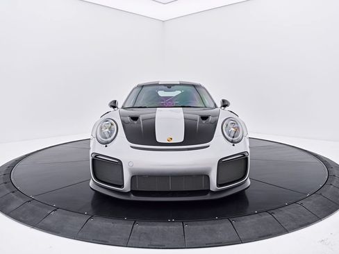 Used 2019 Porsche 911 GT2 RS RWD image 23